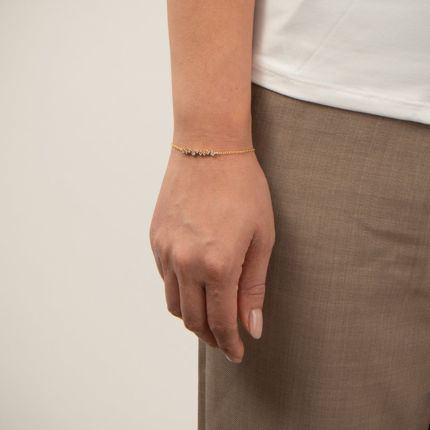 DETAIL232694